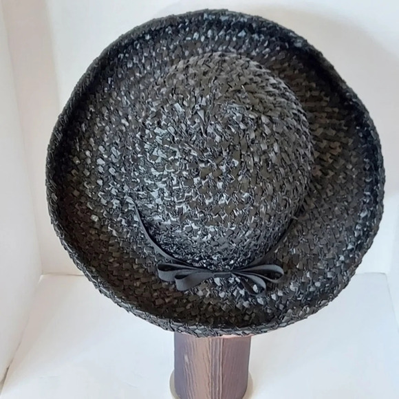Vintage Quaker Maid Black Pink Large Brim Hat‎ with bow accent around band